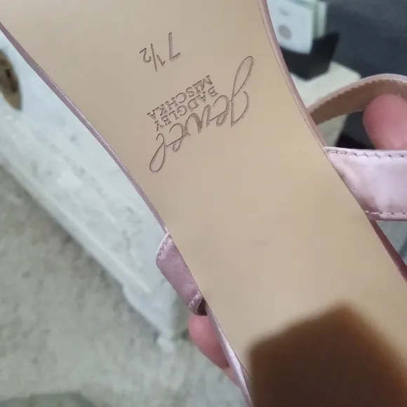 🆕⭐ BADGLEY MISCHKA pink satin rhinestone heel sandals