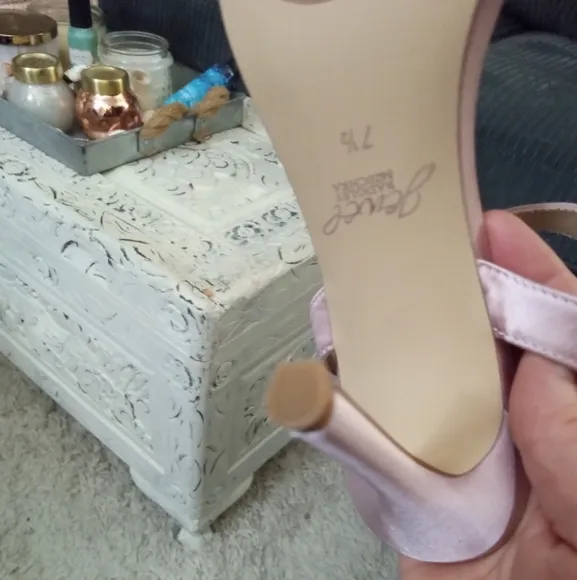 🆕⭐ BADGLEY MISCHKA pink satin rhinestone heel sandals