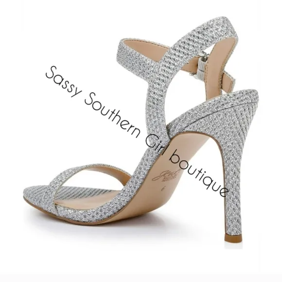 🆕⭐ BADGLEY MISCHKA pink satin rhinestone heel sandals