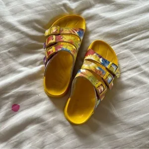 🍄 Birkenstock yellow floral summer hippy Arizona sandals