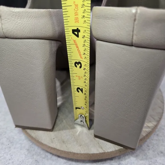 🐢 DKNY  Ritzy Peep Toe Bootie Slide Sandal Size 8.5 like new!