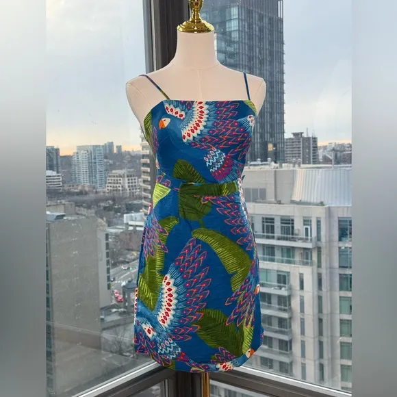 🆕 FARM Rio 🧿 NWOT Blue Macaw Linen Mini Dress, Sz XS *MISSING BELT*