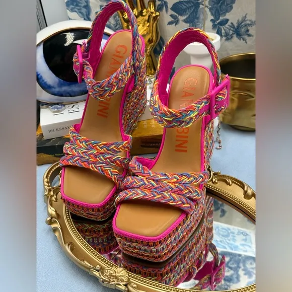 🆕 GIANNI BINI 🧿 NWOB Santi Woven Beaded Wedge Sandals - Rainbow Multi, Sz US 8