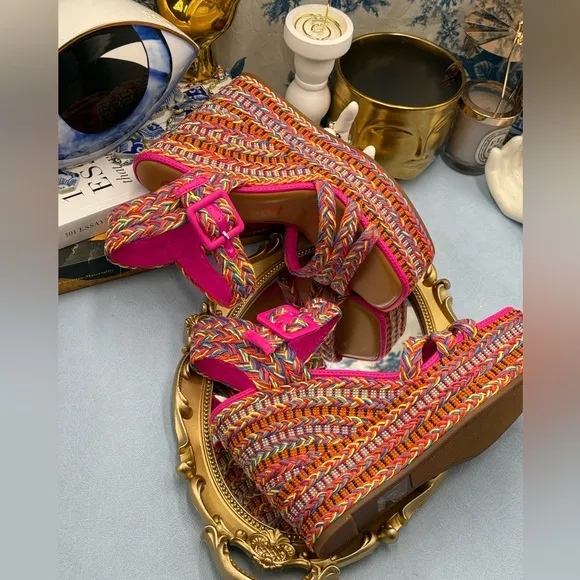 🆕 GIANNI BINI 🧿 NWOB Santi Woven Beaded Wedge Sandals - Rainbow Multi, Sz US 8