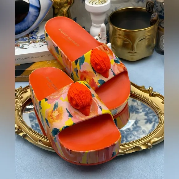 🆕 KURT GEIGER LONDON 🧿 NWOB Eagle Chunky Rubber Slide, Orange Floral, Sz US 7