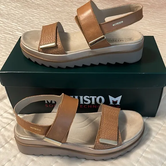 🌷 Mephisto Dominica color Brandy Women's Tan Sandals