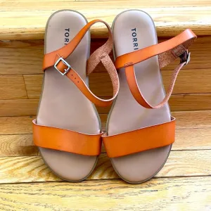 💕💕 Torrid Tan Strap Flat Sandals Size 10.5