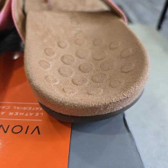 🐢 Vionic Hilda Sandals Size 8 New In Box!
