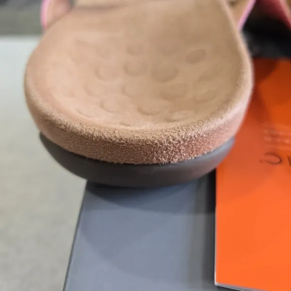 🐢 Vionic Hilda Sandals Size 8 New In Box!