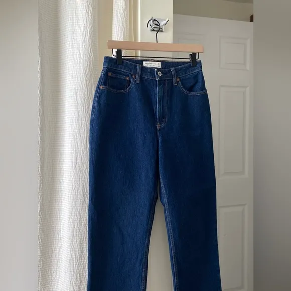 Abercrombie &amp; Fitch High Rise Vintage Straight Jean in Dark Rinse