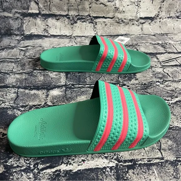 Adidas Adilette Comfort Mens size 9 Slide Sandals  Green Red