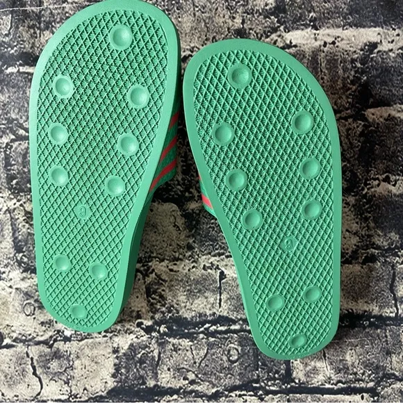 Adidas Adilette Comfort Mens size 9 Slide Sandals  Green Red