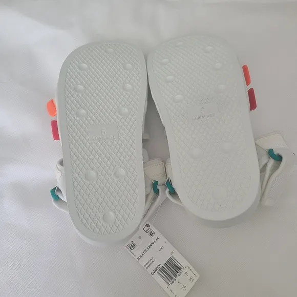 Adidas Originals Adilette 4.0 Cushioned Sandals Sz 6