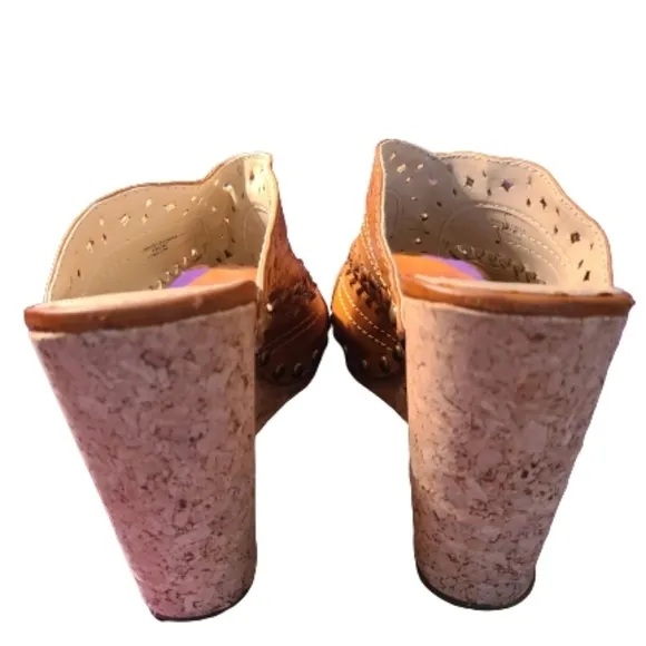 Adrienne Vittadini Wedge slip on Sandal