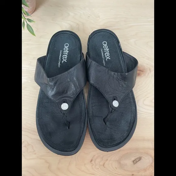 Aetrex black slip on genuine leather sandals
