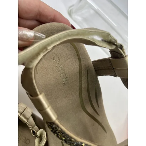 Aetrex Womens Jade Orthotic Crystal-Covered Thong Sandal Sz 38 EU 7.5-8 US Gold