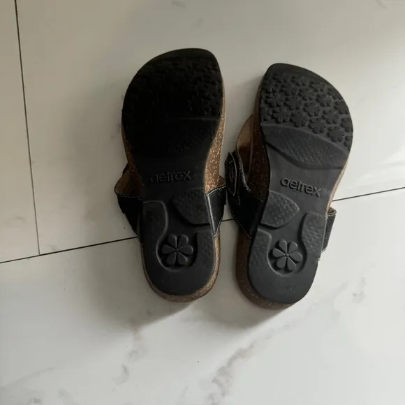 Aetrex Black Thong Orthopedic Sandals