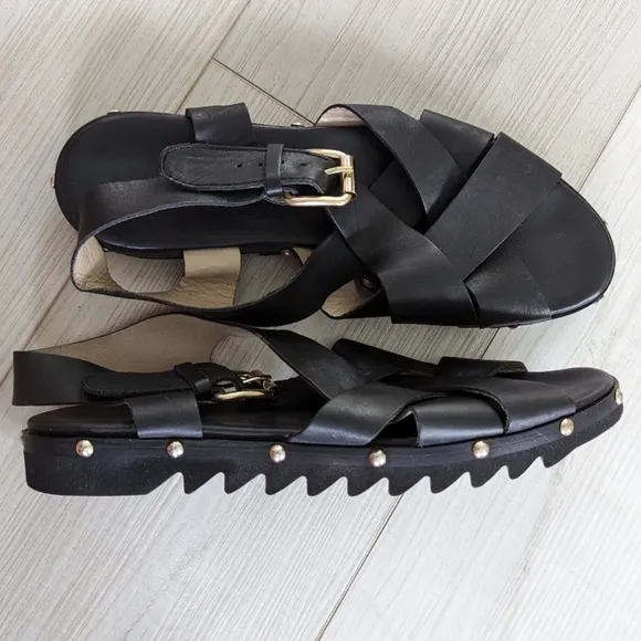 AGL Attilio Giusto Leombruni leather sandals studded Italy