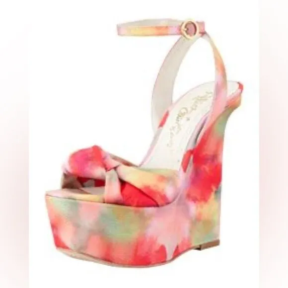 Alice   Olivia by Stacey Bendet Ilisa Watercolor-Print Wedge Sandal Size 40