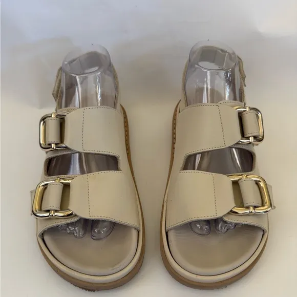 Alohas Cream Platform Sandals with Chunky Sole and Metallic Buckles