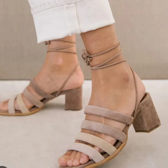 ALOHAS HEELS