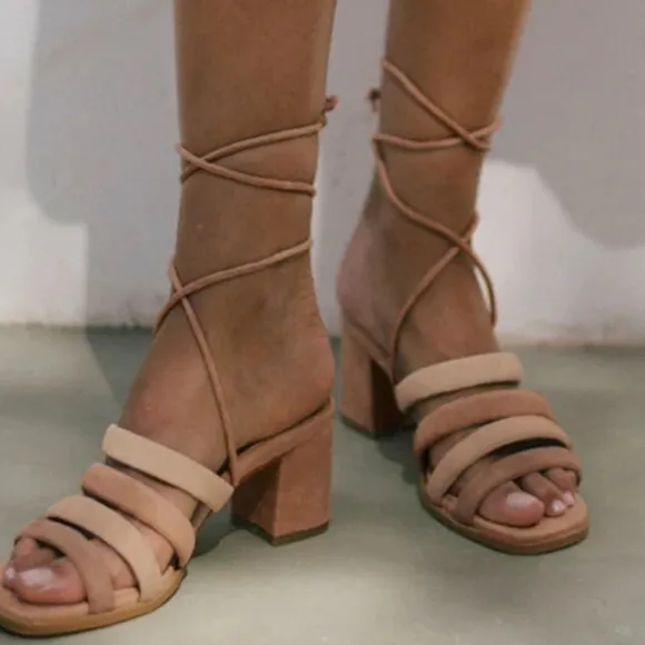ALOHAS HEELS