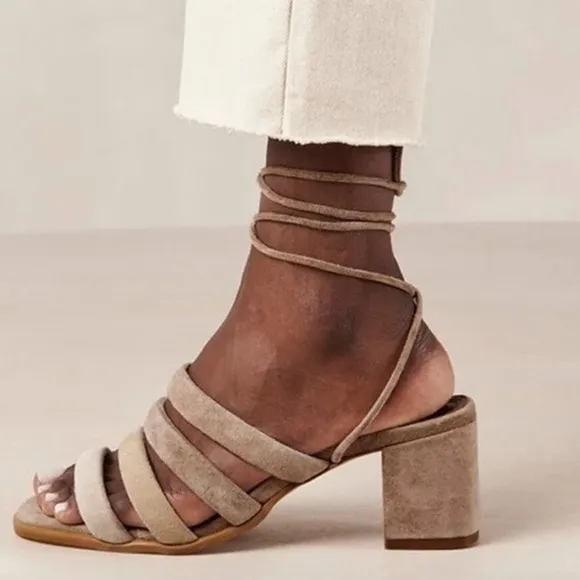 ALOHAS HEELS