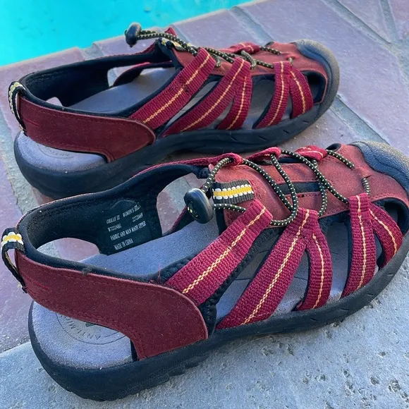 Alpine Design hiking closed toe sandals