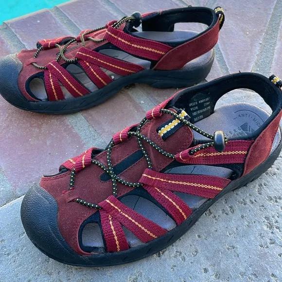 Alpine Design hiking closed toe sandals