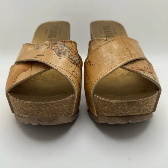 Alviero Martini Sz 38/US 7 1A Classe Italy Wedge Slip On Mules Spain Cork Map