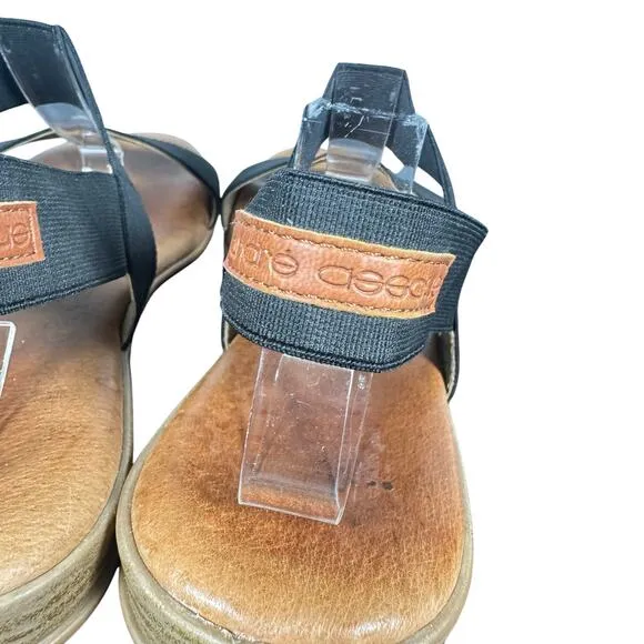 Andre Assous Nigella Featherweights Flat Sandals black elastic and leather sz 9