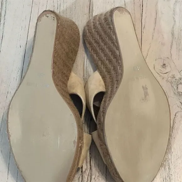 Andrea Carrano Women's Beige Suede Wedge Sandals Size 40 USA 9 Criss-Cross