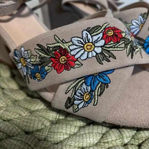 Anthropologie Raye Tan Suede Embroidered Floral Lace Up Heeled Sandals NWOB