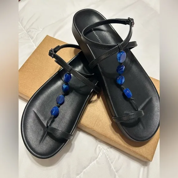 Anthropologie Toe Loop Stone Leather Sandals NWOT