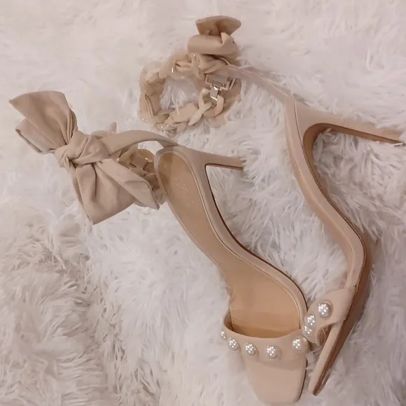 ANTONIO MELANI x Jess Southern Jean Pearl Studded Bow Chain Dress Sandal SZ 8.5