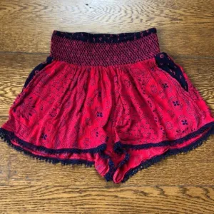 Aqua Bloomingdales Red and Navy Printed Shorts XS
