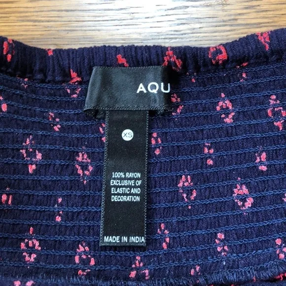 Aqua Bloomingdales Red and Navy Printed Shorts XS