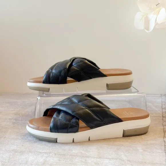 Aquatalia SAMANTA Sandals LIKE NEW Size 6.5