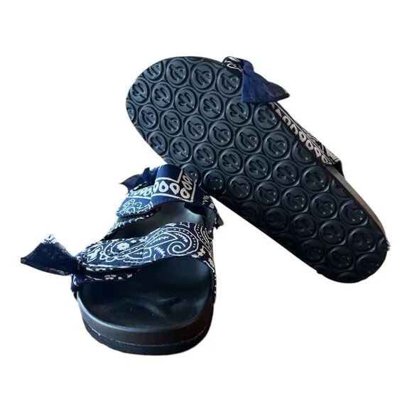 Arizona Love Apache Bandana Print Open Toe Sandals Blue‎ Size 9 New