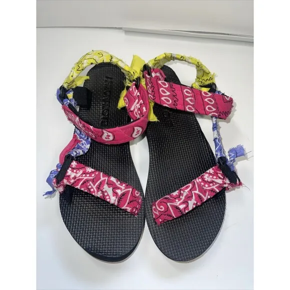 Arizona Love Trekky Paisley Pink Purple Yellow Woven Bandanna Sandal Sz 38 New