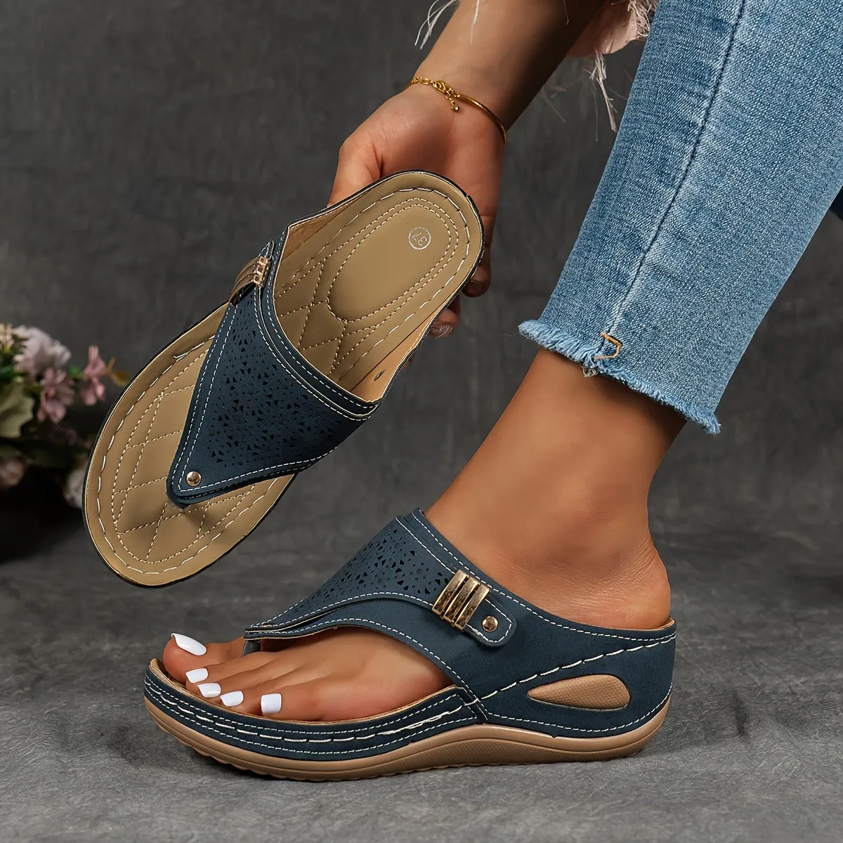 Aspen | Retro Orthopedic Sandals