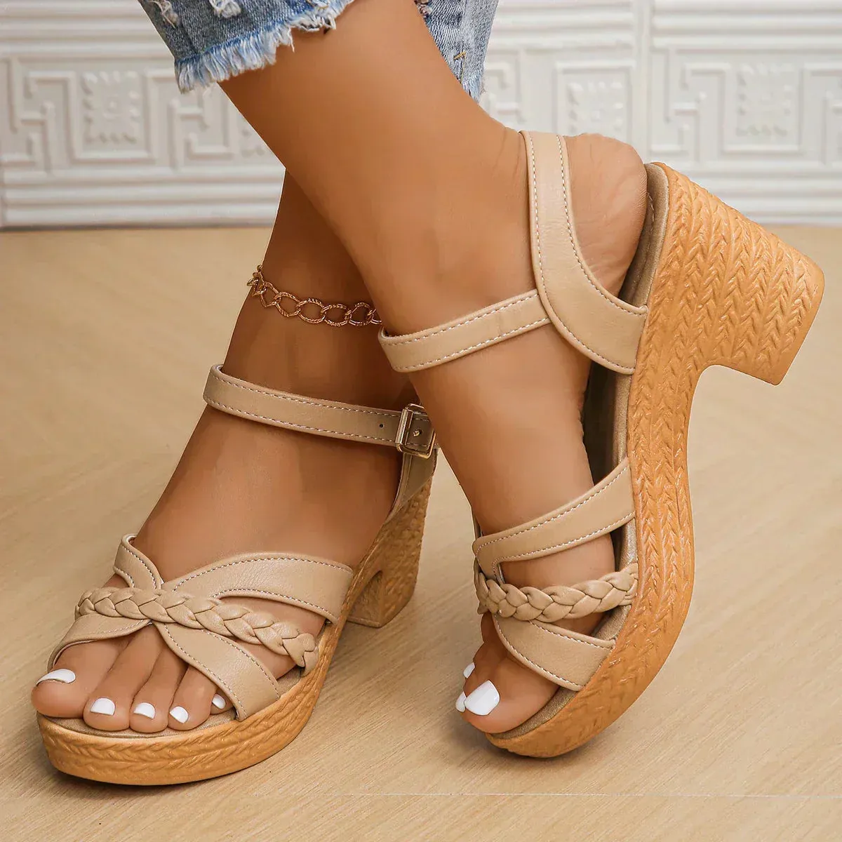 Avalance | Orthopedic Mid Heel Sandals