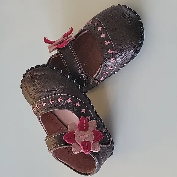 Baby Girl Walking Shoes and Bootie Size 6-12 months/ Size 3 and 4 Bundle
