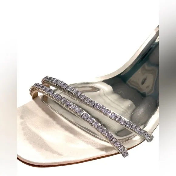 Badgley Mischa womens Lillie Crystal Dual-Strapped Block Heels NEW, Size 9