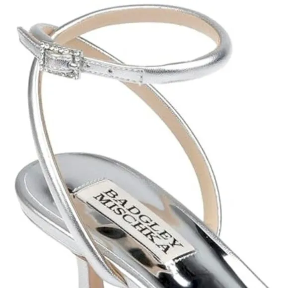 Badgley Mischka® Loyalty Sandals in Silver Kitten Heels Women's 9.5 in Box