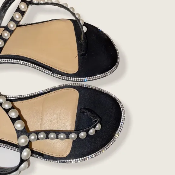 Badgley Mischka sandals