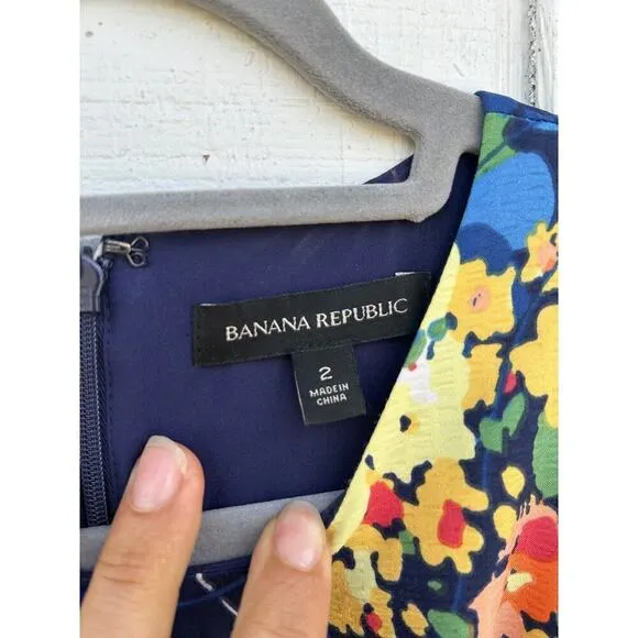 Banana Republic Navy Blue Colorful Floral Sleeveless Textured Maxi Dress, Size 2