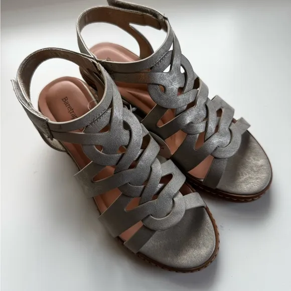 Bare Traps Strappy Block Heel Sandals NWT