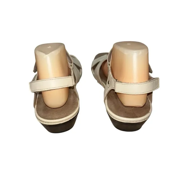 Barefoot Freedom Women's Size 8WW Extra Wide Strappy Orthopedic Sandals Leather