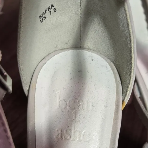 Beau &amp; Ashe sporty gladiator gray &amp; white heels STUNNING  Sz7.5
